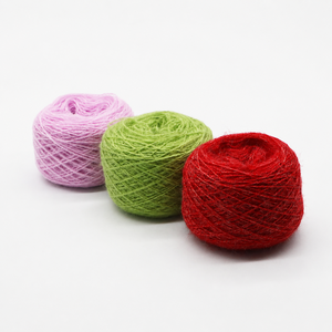 Fil de laine d'alpaga polaire arctique anti-boulochage, doux et moelleux pour pulls et tricots, vente en gros directe d'usine, échantillon gratuit - Product Image 3