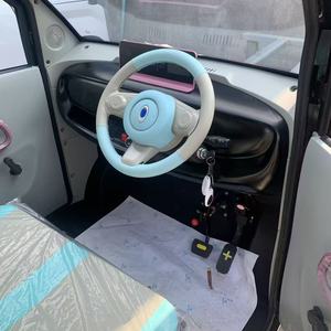 Mini veicolo elettrico 4 posti a 2 porte con motore Brushless da 1500W e autonomia di 90KM per la guida <span class=keywords><strong>sinistra</strong></span> <span class=keywords><strong>o</strong></span> <span class=keywords><strong>destra</strong></span> - Product Image 6