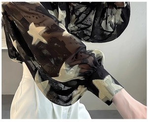 Nuova camicetta con stampa floreale <span class=keywords><strong>nera</strong></span> a manica a lanterna da donna camicette trasparenti Casual con protezione solare - Product Image 4