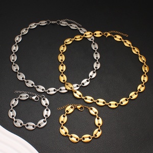 Parures <span class=keywords><strong>de</strong></span> bijoux fantaisie anti-ternissement en acier inoxydable plaqué <span class=keywords><strong>or</strong></span> 18 carats, collier et bracelet chaîne grains <span class=keywords><strong>de</strong></span> <span class=keywords><strong>café</strong></span>/nez <span class=keywords><strong>de</strong></span> cochon pour <span class=keywords><strong>femme</strong></span> - Product Image 3