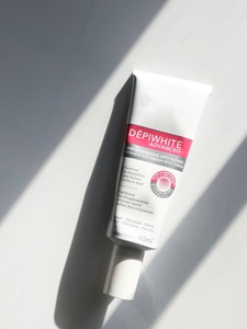 Crème Éclaircissante Anti-Taches Brunes ACCM de Qualité Supérieure en Gros, <span class=keywords><strong>Efficace</strong></span> Contre les Rides et Réparatrice de la Barrière Cutanée - Product Image 3