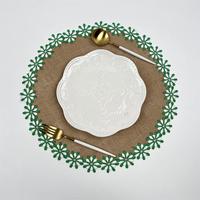 Sets de table en jute naturel avec bordure en dentelle florale, sets de table ronds en toile de jute, sets de table rustiques de style farmhouse pour la décoration de Noël