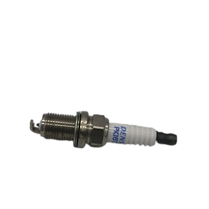 Bougie d'allumage Denso Platinum TT haute performance PK16TT 4503 - Product Image 3