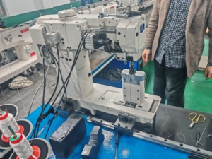 GC1765D Industrial Double Needle Compound Feed Post Bed <b>Split</b> Needle Bar High-Speed Lockstitch Sewing <b>Machine</b> - Product Image 4
