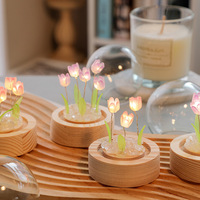 Nouvelle lampe LED DIY en forme de mini-tulipe romantique, fonctionnant sur piles, avec base transparente en cristal poli, pour la décoration de Noël à la maison