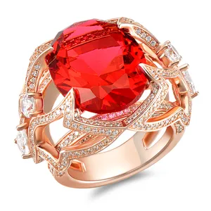 Anillo chapado en oro rosa de lujo Anillo de piedra de rubí rojo Anillo de joyería de plata esterlina 925