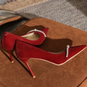 Los zapatos de novia son sexys y exquisitos, con punta en pico y tacón alto, y nunca pasarán de moda. - Product Image 6