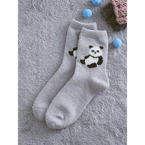Kikiya Sachs Nouveau Design Animal Friends Chaussettes de Couchage Rayées Respirantes Tricotées Jetables Taille Unique Usage Hiver Léger - Product Image 1