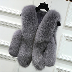 Neue <span class=keywords><strong>Faux</strong></span> Fox Pelz weste für Frauen Lässige kurze Pelzmantel Patchwork Winter Outer Wear für Damen - Product Image 1