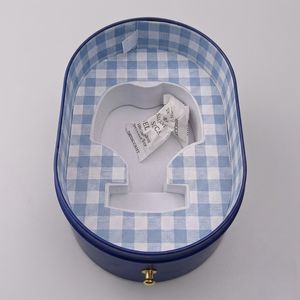 กล่องเหล็กทรงรีสีน้ำเงินสั่งทำพิเศษจากเวียดนาม WeWood พร้อมหูหิ้วหนัง กล่องบรรจุภัณฑ์น้ำหอมโลหะพรีเมียม กล่องเหล็กสั่งทำพิเศษ - Product Image 4