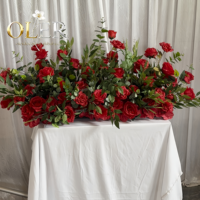 Décoration florale de luxe personnalisée en soie pour arche de mariage et allée, avec rangée de fleurs au sol et boule de fleurs pour table