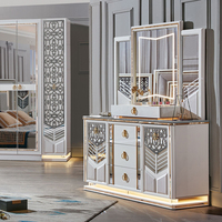 Heißer Verkauf Modernes Windsor-Bett aus Holz, multifunktionales 5-teiliges Schlafzimmermöbel-Set mit Kleiderschrank und Schminktisch