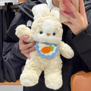 Lindo Peluche de Conejo de Dibujos Animados con Zanahoria y Babero Bordado Almohada para Dormir de <span class=keywords><strong>Buenas</strong></span> <span class=keywords><strong>Noches</strong></span> Regalo Popular de <span class=keywords><strong>Conejito</strong></span> - Product Image 3