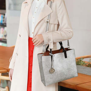 กระเป๋าถือสะพายไหล่ผู้หญิงคุณภาพสูง ซิปครึ่งหนึ่ง ทำจากหนัง PU  แบบสะพายข้าง - Product Image 4