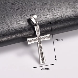 Collier avec pendentif croix en zircone brillante, chaîne en acier inoxydable pour femmes et hommes, amulette religieuse chrétienne, bijoux en métal de la foi - Product Image 2