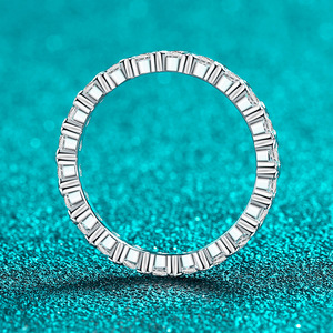 Anillo de Plata Pura S925 con Incrustaciones de Diamantes Moissanite, Anillo de Alta Gama, Joyería de Boda para Mujer, Personalización y Venta al Por Mayor - Product Image 3