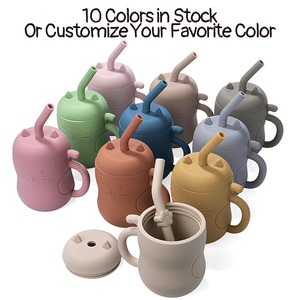 Livraison rapide : Tasse en silicone de qualité alimentaire sans BPA pour chat, avec couvercle et paille, pour l'apprentissage de la boisson et la consommation d'eau des enfants, tasse en silicone pour bébé - Product Image 5