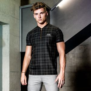 Venta al por mayor de los hombres con estilo 3/4 cremallera cuello camisetas con logotipo personalizado y diseño impreso patrón impermeable característica - Product Image 4