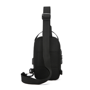 防水盗難防止ファッションPUハイキングチェストバッグUSBポート付き - Product Image 4
