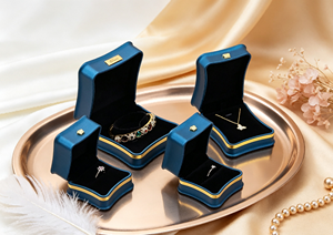 Juego Completo de Cajas de Joyería Hechas a Mano de Alta Gama, Forradas en Tela de Terciopelo Azul, Base Rígida, Bordes con Adornos Dorados, Hebilla Pequeña Dorada en el Exterior - Product Image 5