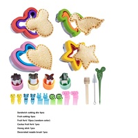 Terlaris Set Pemotong Kue Set Pemotong Sandwich dan Penyegel Berbagai Bentuk Pemotong Buah dan Tusukan Makanan Set