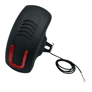 Guardabarros Trasero para Scooter Eléctrico KuKirin A1 con Luz Trasera y Soportes para Guardabarros, Componentes de Protección, Guardabarros Trasero - Product Image 3