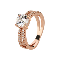 Bijoux diamant fiançailles argent plaqué or 925 CZ diamant bague de mariage pour femmes montre-doigt