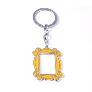 Venta caliente <span class=keywords><strong>Friends</strong></span> TV Show <span class=keywords><strong>Monica</strong></span> puerta marco dorado esmalte llavero - Product Image 1
