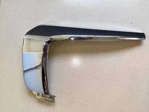 อะไหล่รถยนต์คุณภาพสูง ชิ้นส่วนตัวถัง กันชนหน้าโครเมียม สำหรับรถยนต์มิตซูบิชิ เอาท์แลนเดอร์ ปี 2016 2017 2018 2019 2020 2023 - Product Image 2