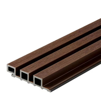 Panneau de cloison en plastique décoratif cannelé pour le revêtement extérieur imperméable de mur de séparation de WPC pour le revêtement extérieur