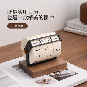 Calendrier perpétuel rotatif avec base en bois massif, vue du jour, design compact, cadeau de bureau pour usage professionnel ou personnel - Product Image 4