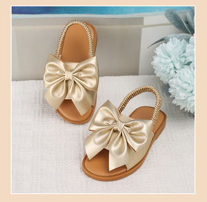 Sandales d'été pour enfants, nouveau style, chaussures de marche ajourées, sandales plates dorées avec nœuds et sangles élastiques - Product Image 5
