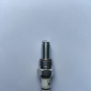 Bougies d'<span class=keywords><strong>allumage</strong></span> <span class=keywords><strong>NGK</strong></span> d'origine pour moto 95649 CR7EDX-S pour YAMAHA MT-03, XT660R, XT660X 660CC OEM 9079320172, 9079322093 - Product Image 6