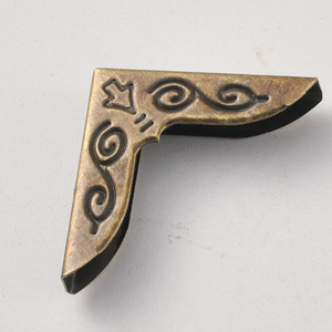 <b>Corner</b> <b>Protectors</b> B-446 5mm Hollow Antique Bronze Finish For Books Notebooks Photo Albums - Product Image 3