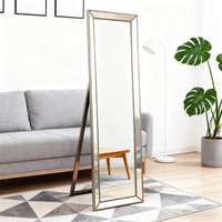 Grand miroir de salle de bains suspendu en or pour la décoration de la chambre à coucher de luxe moderne française Espejo Spiegel Miroir pour la maison et l'hôtel Matériau en verre