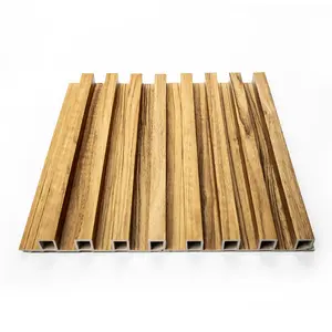 Panneaux de mur cannelés en bois de PVC WPC de grain pour la décoration