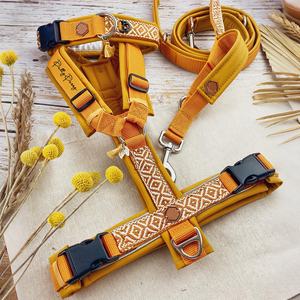 Lüks tasarımcı evcil hayvan yeleği y-koşum Boho Oem/Odm fabrika hiçbir ayarlanabilir kişiselleştirilmiş kedi koşum köpek tasması çekerek ve tasma seti - Product Image 1