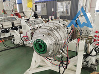 Ligne de production de tuyaux PE de grande taille 315-630 mm, tuyau d'alimentation en eau noir durable