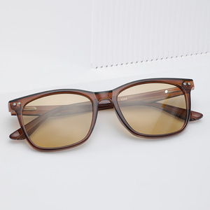New fashionable and retro <b>square</b>-<b>framed</b> <b>sunglasses</b> for whitening and slimming without makeup, high-end men's and women's - Product Image 2