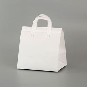 Sac isotherme jetable classique en aluminium, imperméable, motif lettres, pliable, grande capacité pour le stockage alimentaire - Product Image 1