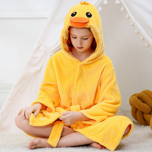 Robe de chambre décontractée pour enfants, hiver, à capuche, respirante, unie, avec fermeture élastique à la taille, logo sur le devant - Product Image 2
