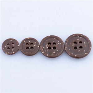 Bouton de coquille de noix de coco personnalisé 4 trous Boutons fantaisie pour dames Costumes - Product Image 1