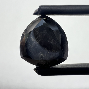 Diamante natural suelto con claridad I1, brillante y reluciente, perfecto para joyería personalizada y fácil de montar. - Product Image 1