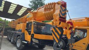 Grúa Todoterreno Usada de Alta Calidad de 100T con Unidades de Potencia Duales para Proyectos de Construcción Industrial - Product Image 3