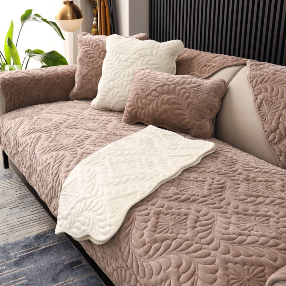 สีน้ำตาลอ่อน