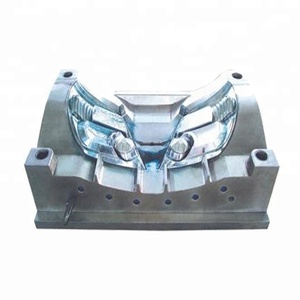Fabricante de Moldes OEM, Molde de Inyección de Plástico Personalizado para Faro LED de Motocicleta - Product Image 6