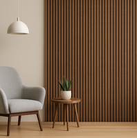 Panneau de plafond/panneau mural cannelé en PVC et WPC stratifié composite à grain de bois pour décoration intérieure intérieure