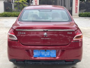 Voiture d'<span class=keywords><strong>occasion</strong></span> la plus vendue en <span class=keywords><strong>2012</strong></span>, Dongfeng <span class=keywords><strong>Peugeot</strong></span> <span class=keywords><strong>308</strong></span>, 5 places, transmission automatique, essence, avec toit ouvrant panoramique - Product Image 4
