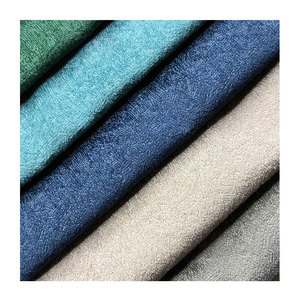 Couverture de table en polyester personnalisée, tissu de canapé en velours carré et original pour le rembourrage - Product Image 1