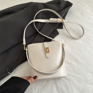 Sac seau décontracté rétro pour femmes, sac à main haut de gamme à imprimé léopard, sac à bandoulière unique à la mode transfrontalier - Product Image 2